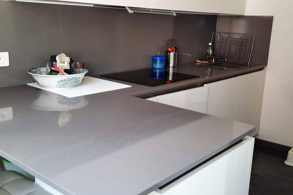 Apartamento entero, Apartment on the Monaco border a few minutes' walk from the beaches in Beausoleil, Nizza Region