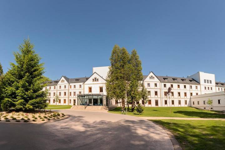 Hôtel pour 2 personnes, avec jacuzzi et terrasse ainsi que sauna et jardin à Guitiriz