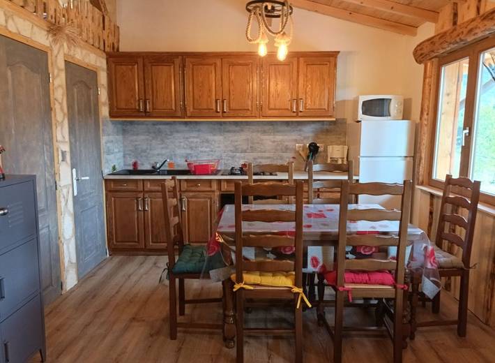 Gîte pour 6 personnes, avec terrasse, animaux acceptés à Mélisey - 4