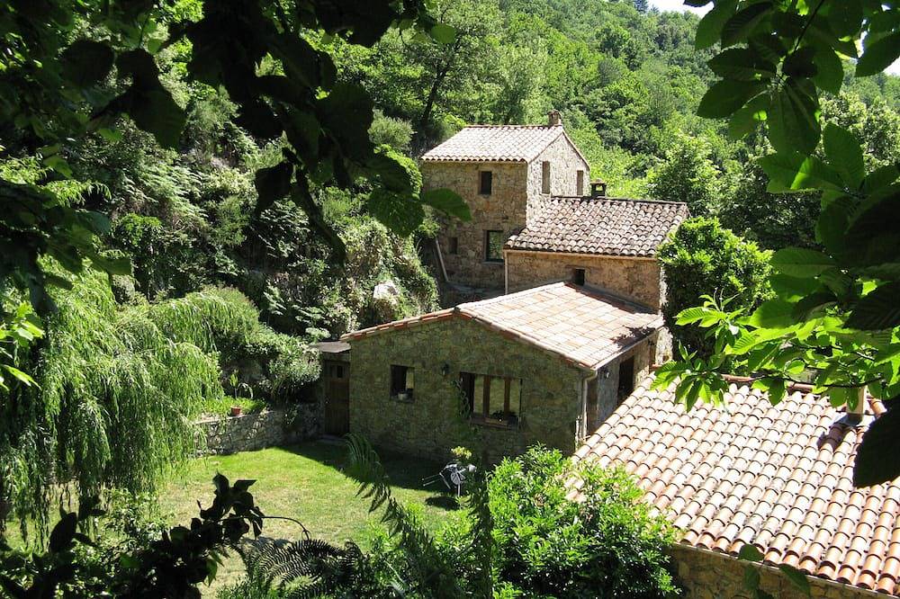 Maison de vacances - Gite de 40m² Pleine nature Animaux de compagnie acceptés in Arphy, Parc national des Cévennes