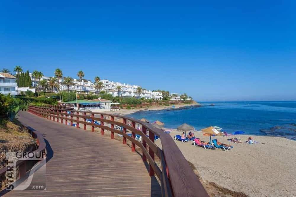 Appartement entier, Calahonda Royale Apartment Edif Lirio, Mijas Costa by Holidays & Home in Urbanizacion Calahonda, Mijas