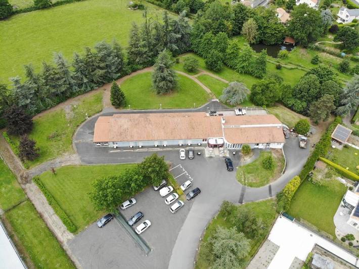 Hôtel pour 2 personnes, avec terrasse ainsi que vue et jardin à Chavagnes-en-Paillers