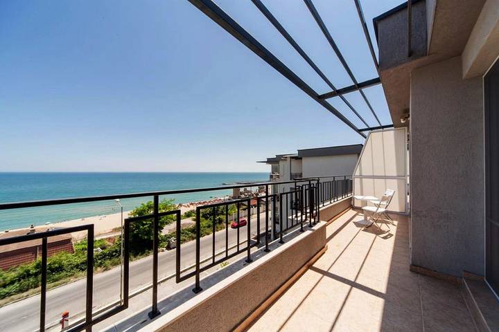 Appartement de vacances pour 5 personnes, avec Balcon ainsi que Terrasse et Vue