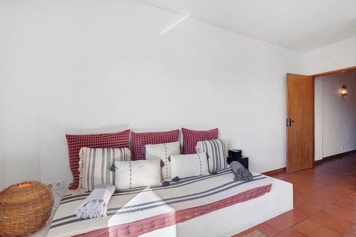 Appartamento intero, Appartamento 'T1 Varandas Sobre O Mar' con vista mare, Wi-Fi e aria condizionata in Praia da Oura, Albufeira e Olhos de Água