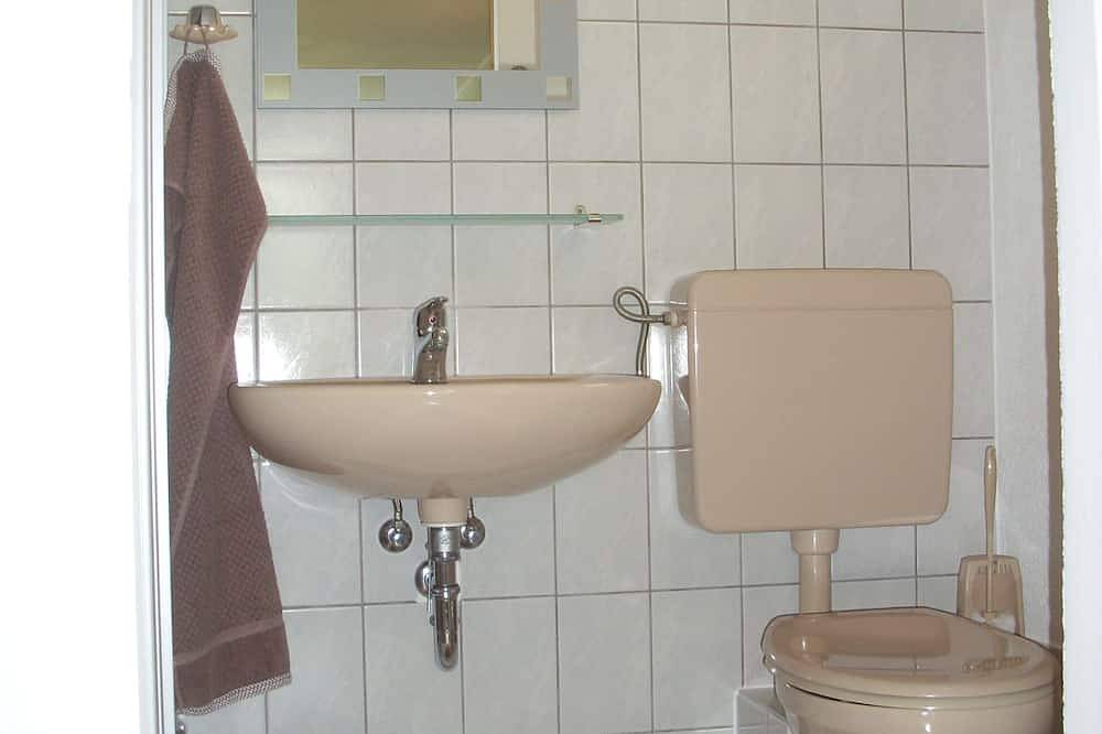 Acogedora casita de vacaciones para 2-3 personas con terraza in Dreschvitz, Rügen