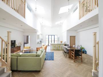 Holiday Rental for 8 People in Buckinghamshire, South East England, Photo 4