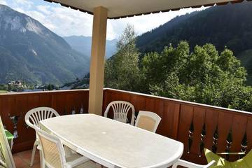 Gîte pour 4 personnes, avec balcon dans Office De Tourisme De Champagny En Vanoise