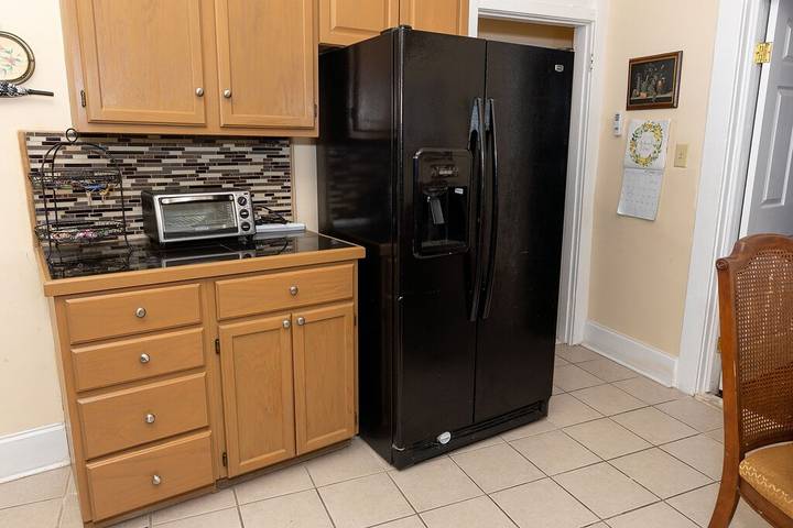 Vacation rental for 6 people, with balcony and yard, with pets in Richmond