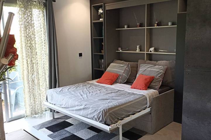 Location de vacances pour 10 personnes, avec jardin ainsi que terrasse et jacuzzi à Tresserve - 4