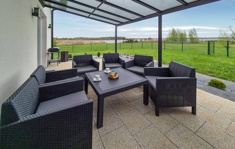 Ferienhaus für 6 Personen mit Terrasse in Nowe Warpno, Stettiner Haff