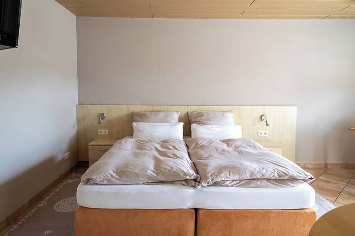 Ferienwohnung für 2 Personen, mit Garten