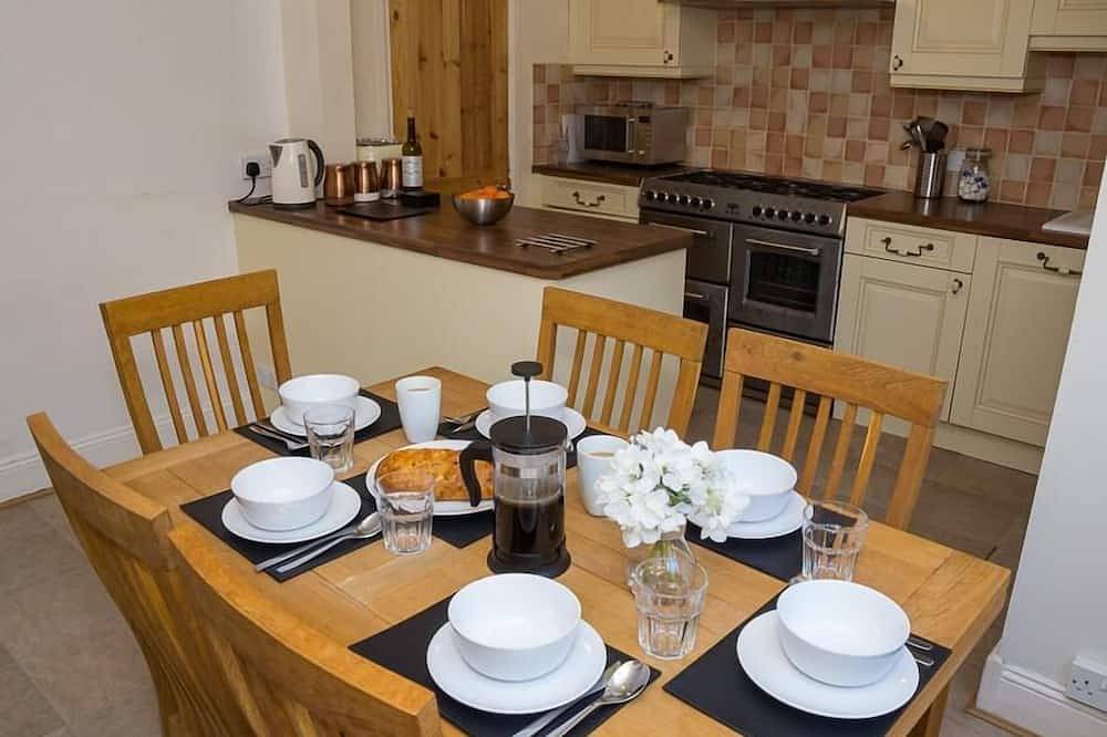 Entire House - Jutes House, Exeter - Sleeps 6 in Exeter, Devon