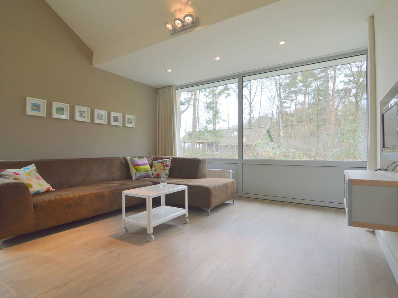 Retiro en el bosque cerca de Kempen-Broek in Stramproy, Limburgo (Países Bajos)