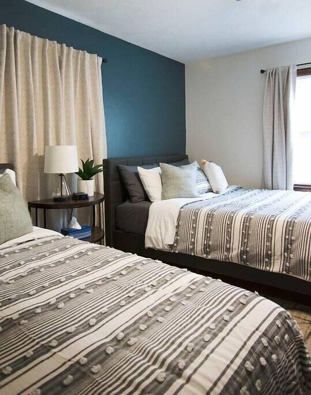 Vacation house for 10 people, with hot tub and balcony in Indiana