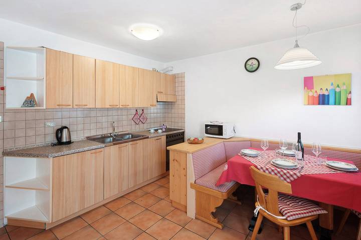 Gîte pour 4 personnes, avec balcon à Pozza di Fassa - 3