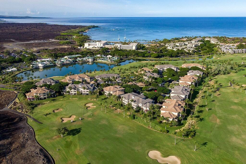 Ganze Wohnung, Updated Ground-Floor Condo on Golf Course with a Shared Pool, Gym, & Fast Wifi in Waikoloa Beach Resort, Puako