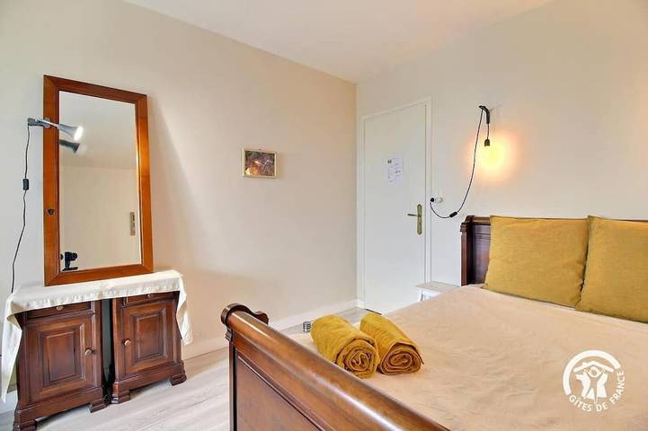 Location de vacances pour 8 personnes, avec terrasse et jardin à Cléguérec - 4