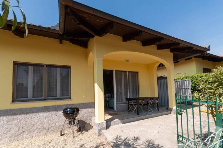 Casa vacanza per 8 persone, con Balcone e Giardino a Viverone