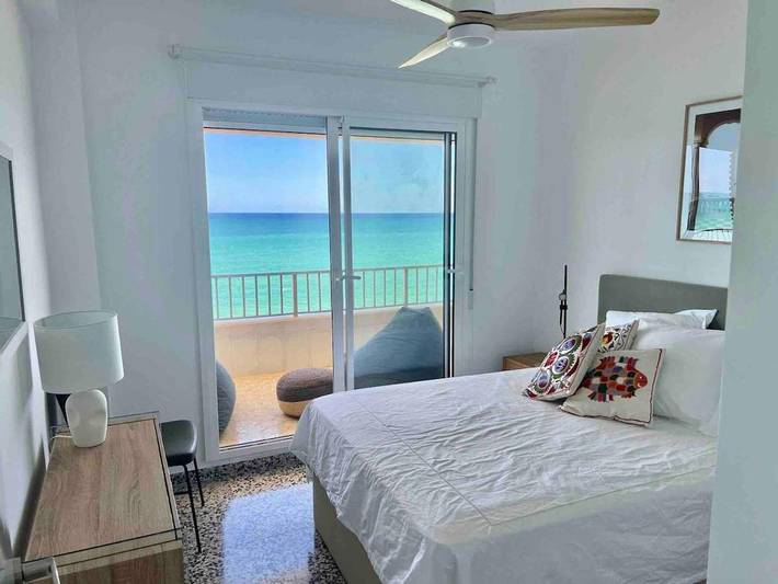 Gîte pour 6 personnes, avec terrasse et vue, animaux acceptés dans Mareny Blau - 2