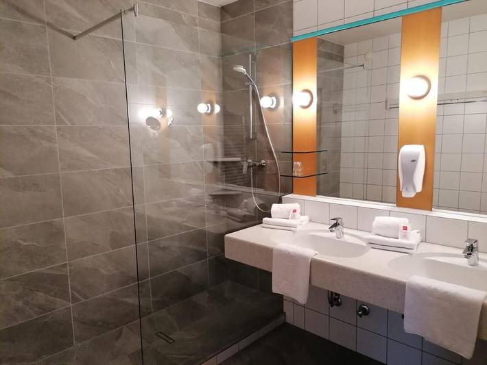 Hotel für 4 Personen, mit Terrasse und Garten sowie Sauna und Ausblick in Nötsch im Gailtal - 3