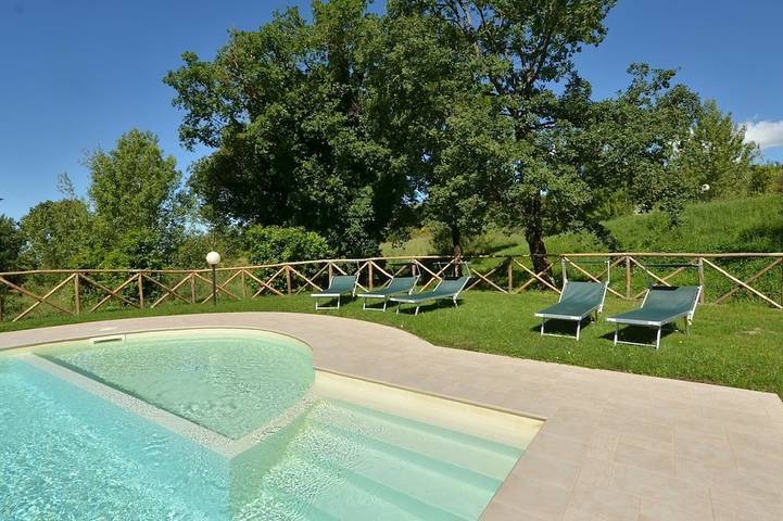 Ferienwohnung für 4 Personen, mit Balkon und Pool sowie Garten in Roccalbegna - 3