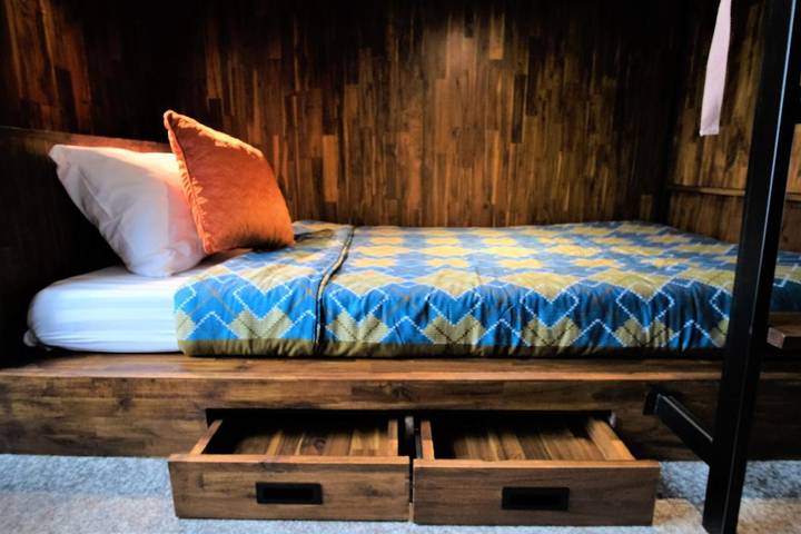 Hôtel pour 4 personnes, avec piscine ainsi que vue et terrasse à Pai - 4