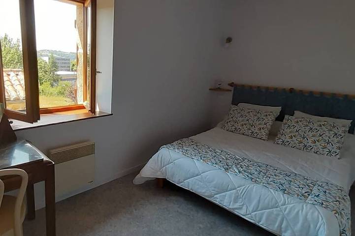 Location de vacances pour 6 personnes, avec terrasse et jardin à Figeac - 2