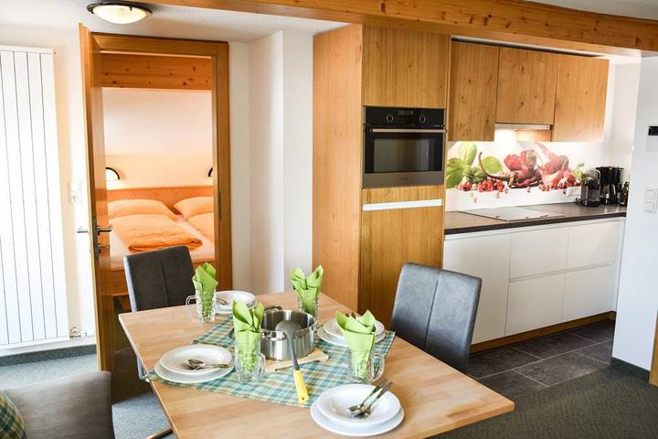 Ferienwohnung für 5 Personen, mit Ausblick und Garten in Schröcken - 4