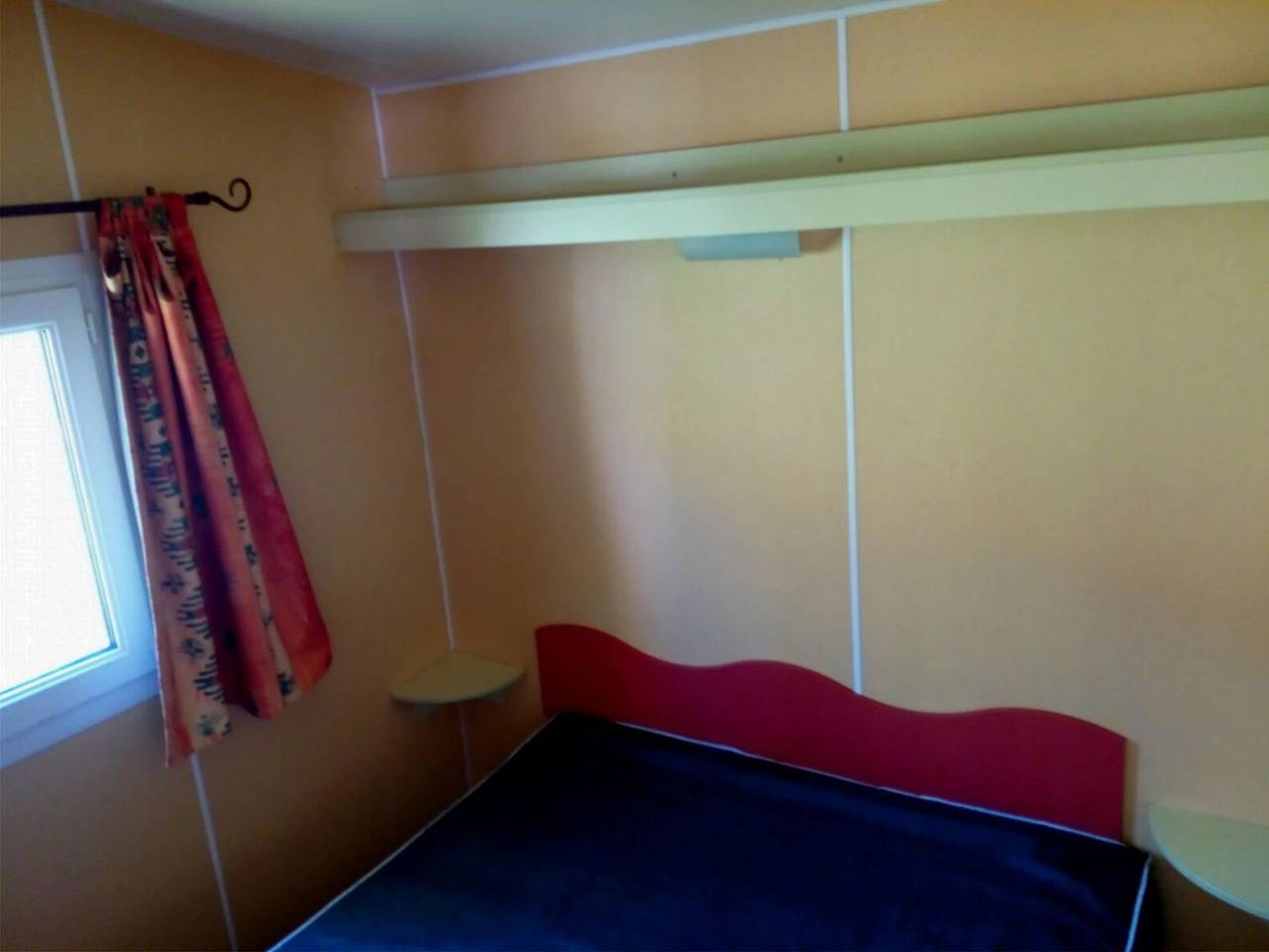 Zecamping 4* familial piscine couverte pet friendly mobil-home 22m2 in Vic-sur-Cère, Région d'Aurillac