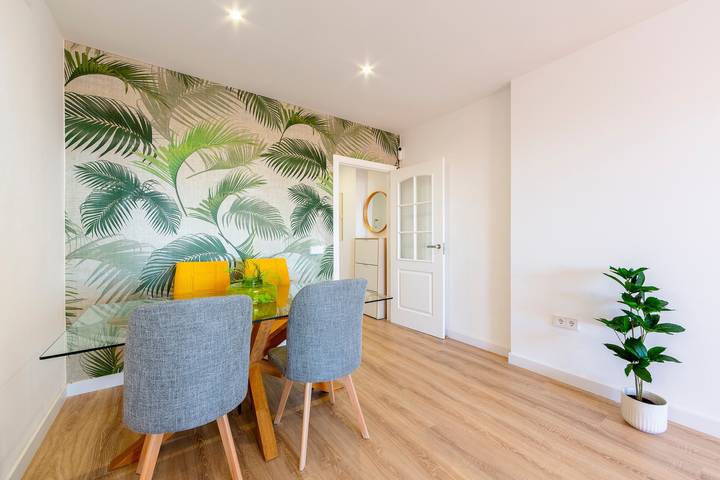 Apartamento entero, Apartamento 'Miramar' con vistas al mar, Wi-Fi y aire acondicionado in Aguadulce, Roquetas de Mar