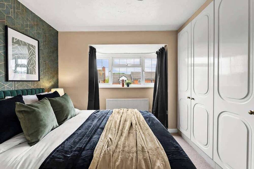 Silverwood House, Cheltenham in Cheltenham, Gloucestershire