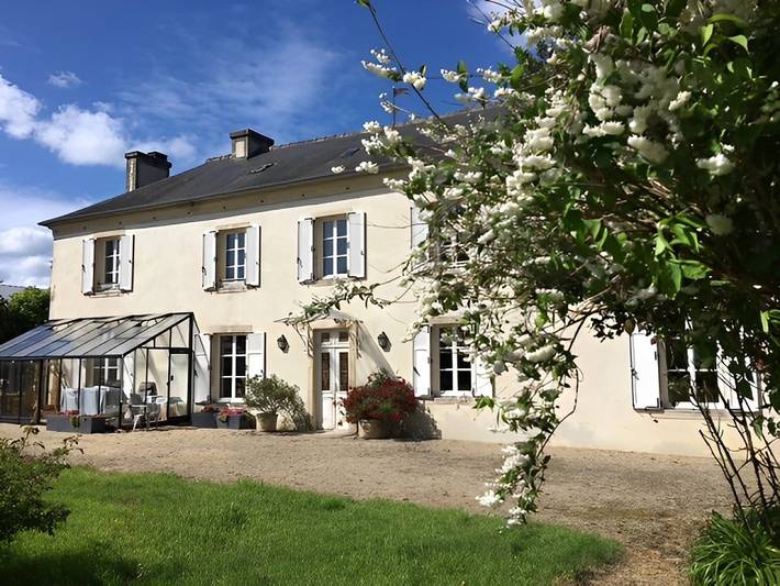Gîte pour 10 personnes, avec jardin