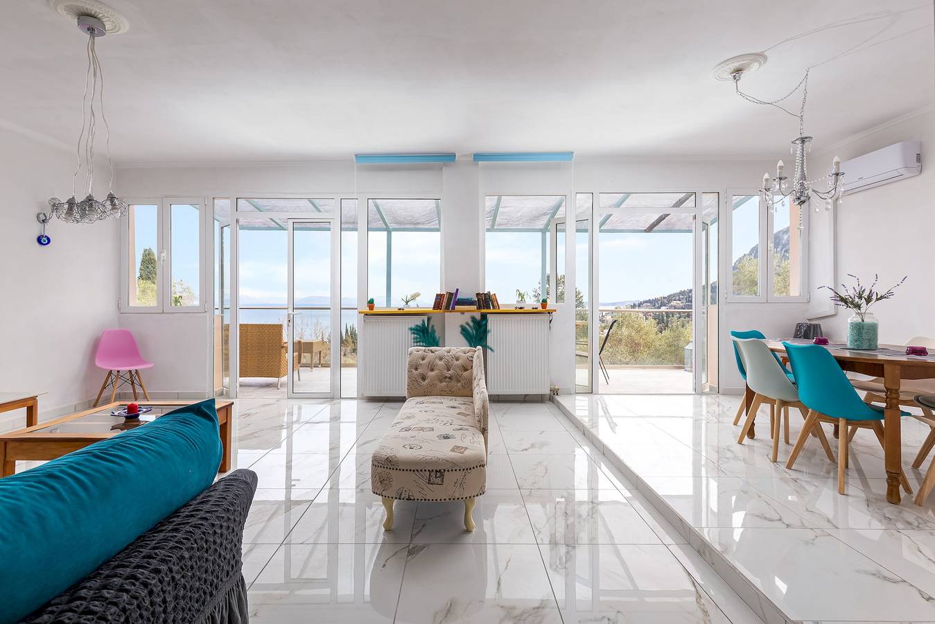Casa vacanza per 7 persone con balcone in Benitses, Corfu, Corfù