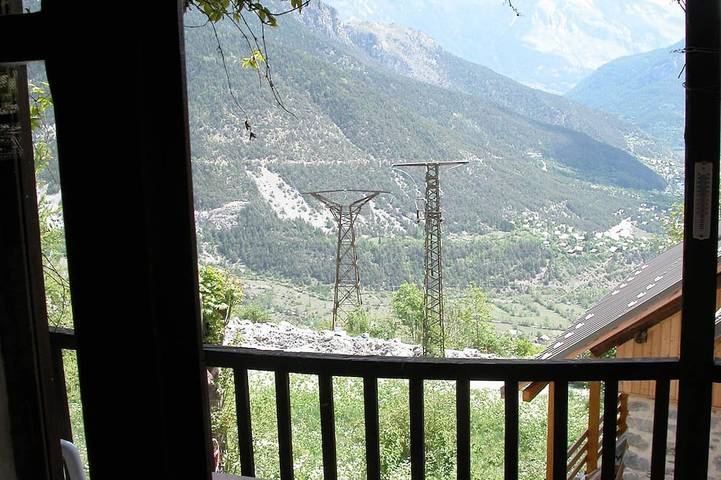Location de vacances pour 6 personnes, avec balcon et jardin dans Station De Ski Pelvoux Vallouise - 4