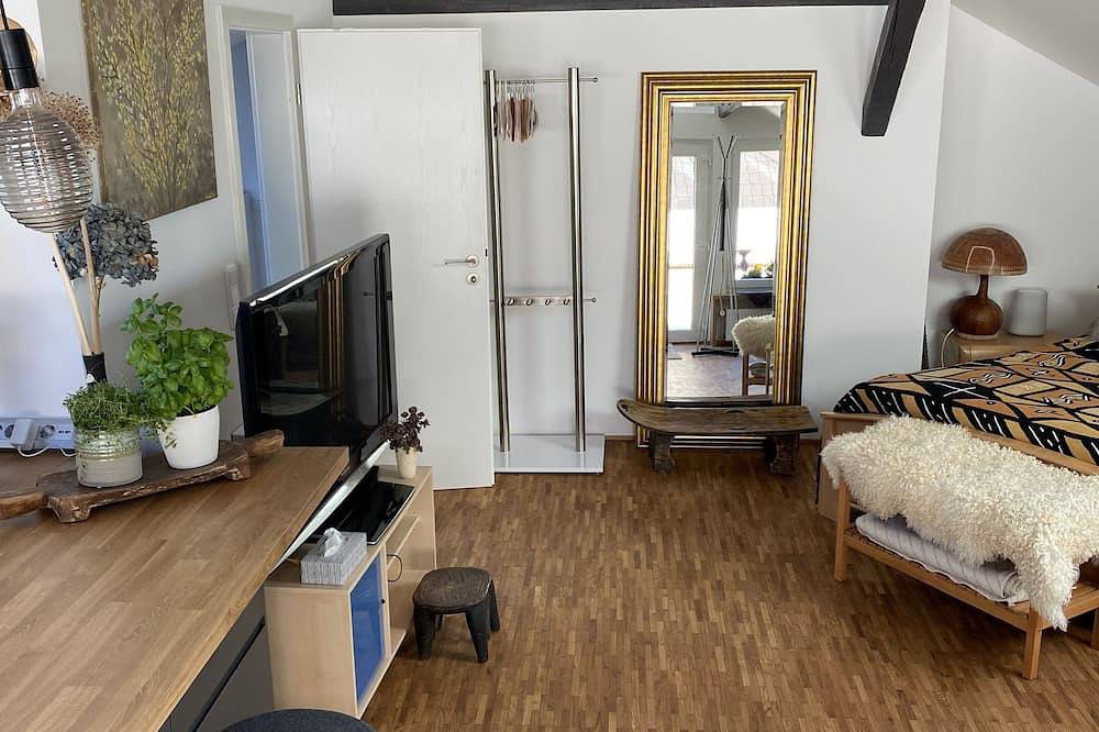 Ganze Wohnung, Cozycorner, ein gemütliches Verbleibe in der Nähe vom Flughafen, Messe u.v.Mehr in Wiesbaden, Rheingau