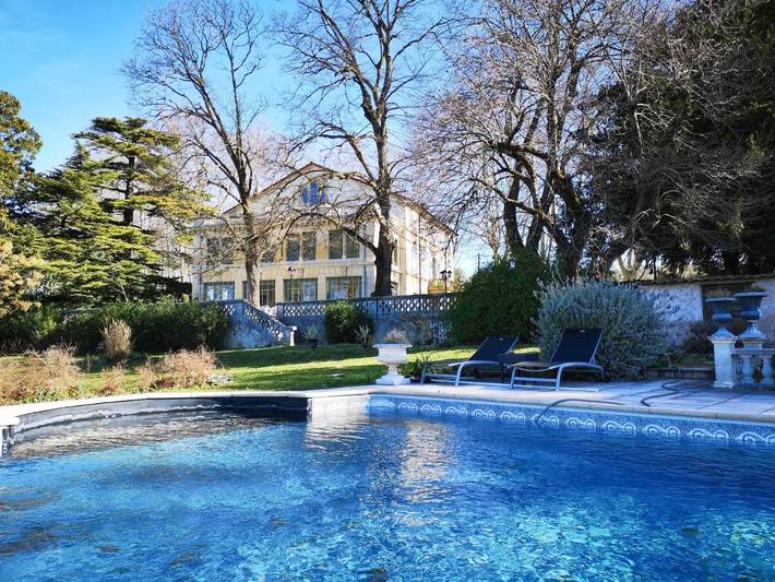 Hôtel pour 2 personnes, avec jacuzzi et jardin ainsi que sauna et piscine