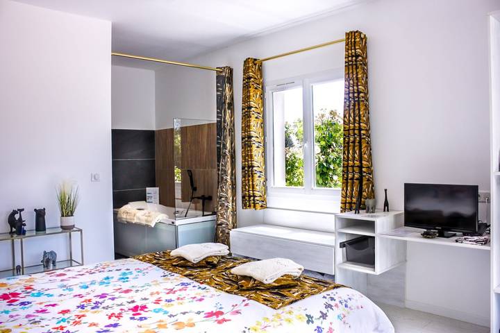 Chambre d’hôte pour 2 personnes, avec jardin et piscine dans l' Aude - 2