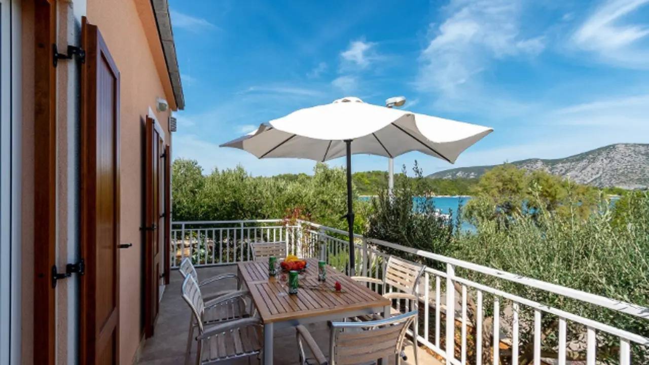 Ganze Ferienwohnung, Ferienwohnung für 4 Personen (42 m²) in Kneza in Račišće (Dalmatien), Korcula