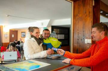 Chalet pour 4 Personnes dans Lac des Hermines, Besse-et-Saint-Anastaise, Photo 1