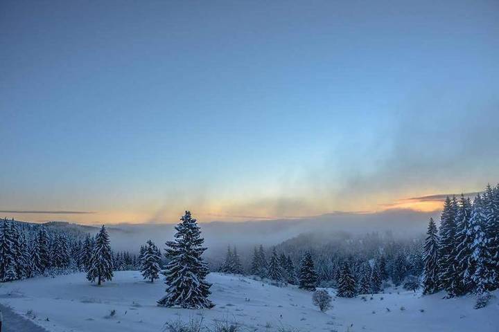 Casa rural para 6 personas, con jardín y piscina además de vistas y sauna en Bulgaria