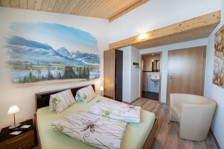 Location de vacances pour 2 personnes, avec Terrasse et Jardin ainsi que Vue sur le lac et Vue à Einsiedeln