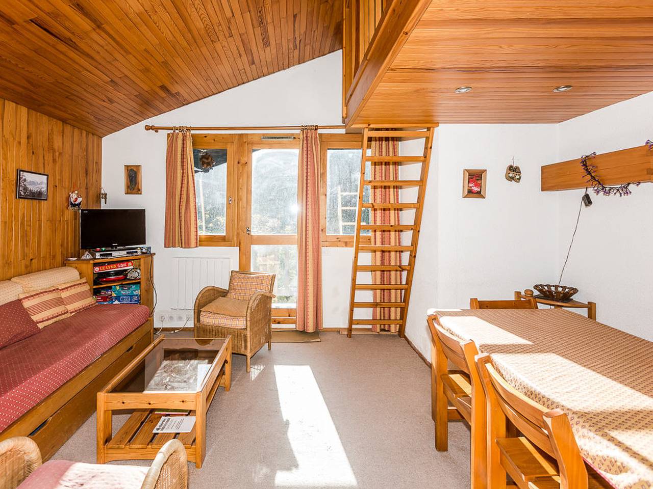 Apartamento entero, Apartamento para 5 con balcón y vistas, cerca de pistas y comercios, ideal para familias in La Plagne, Bellentre