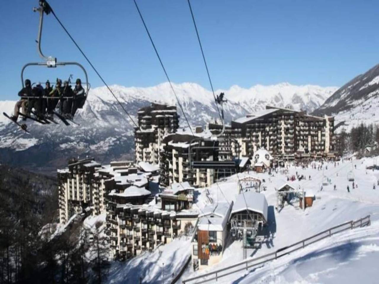 Apartamento entero, Apartamento en Prébois cerca del telesilla in Les Orres, Parque Nacional de los Ecrins