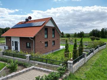 Ferienhaus für 8 Personen, mit Terrasse und Whirlpool sowie Sauna in Biendorf