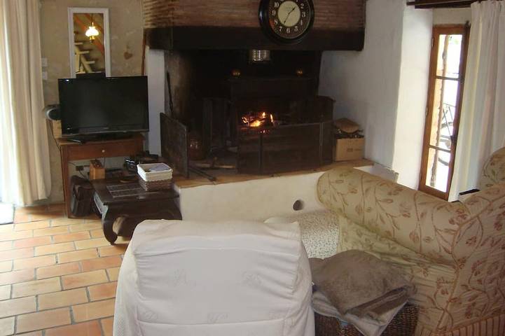 Location de vacances pour 7 personnes, avec terrasse et jardin, animaux acceptés à Beaugas - 2