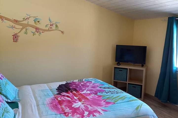 Location de vacances pour 8 personnes, avec jardin à Saint-Pierre-d'Eyraud - 3