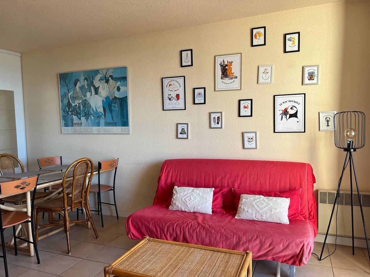 Appartement entier, Appartement 'Hortensia By Madame Est Servie' avec vue sur mer, balcon et Wi-Fi in Perros-Guirec, Côte de Granit Rose