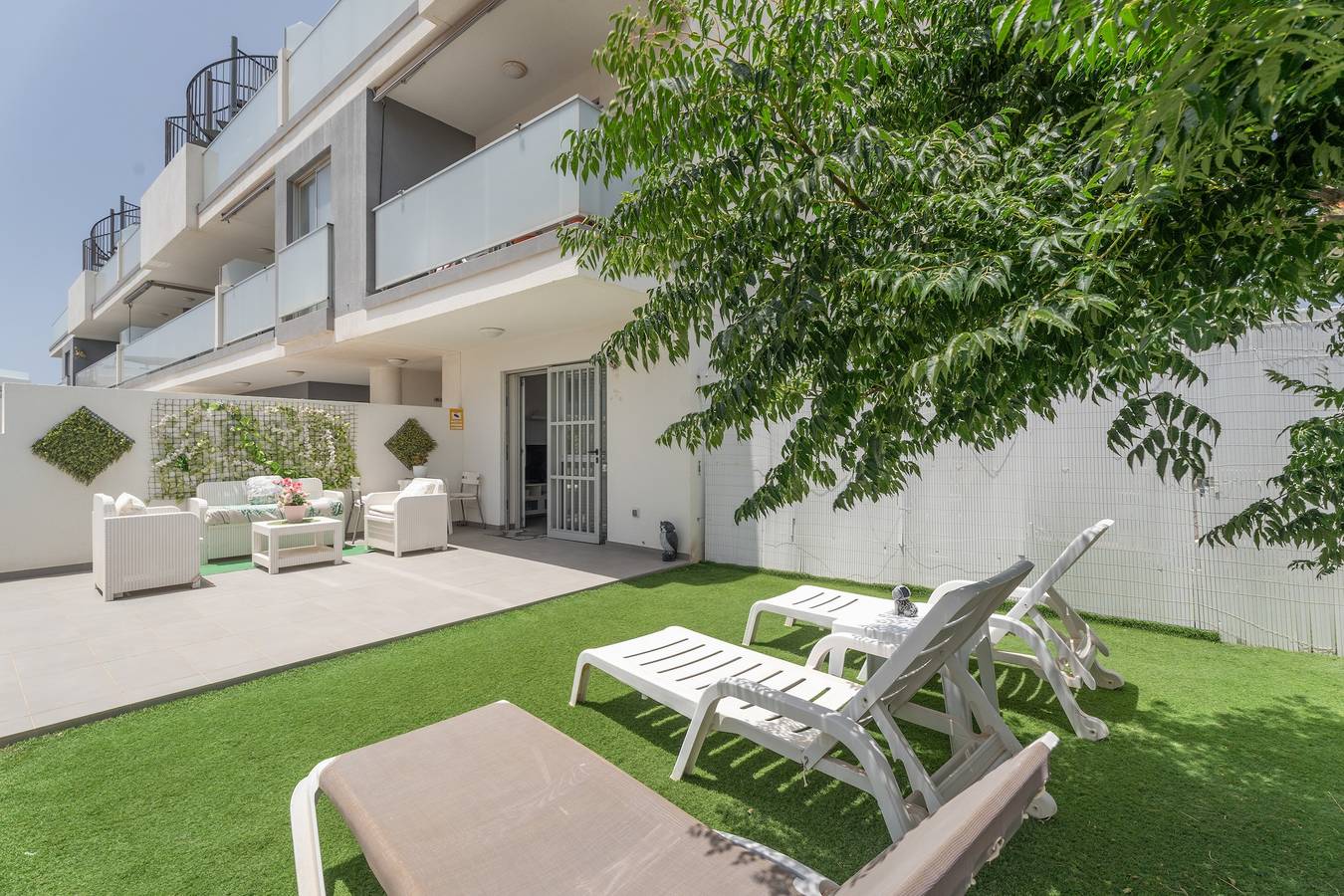 Ganze Wohnung, Divino En Playa: Ferienwohnung mit Meerblick, Gemeinschaftspool und Wlan in La Tejita, Granadilla de Abona
