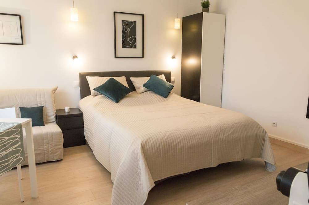 Ganze Wohnung, Studio 22-Studio-Apartment-Nasszelle-Gartenblick in Vittel, Neufchâteau (Frankreich)