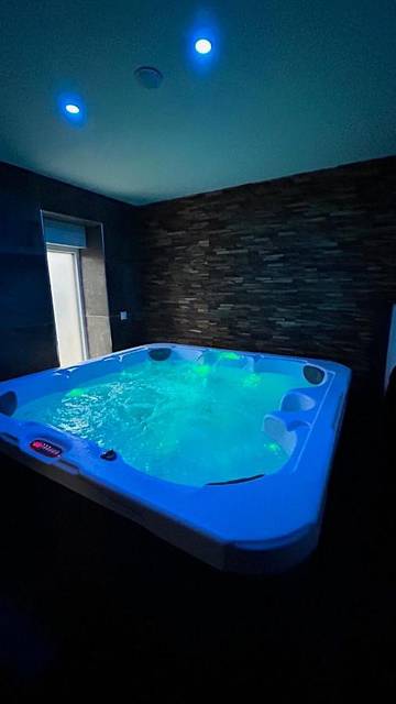 Gîte pour 2 personnes, avec jacuzzi et jardin à Bischoffsheim